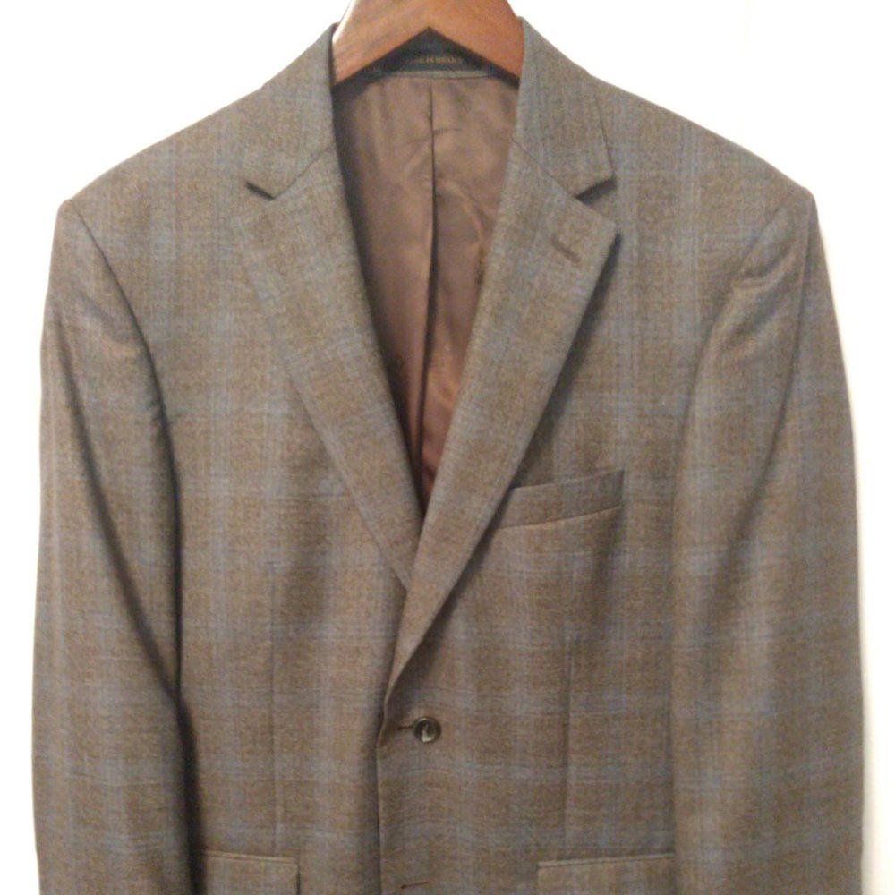 Jos Banks 41R Sport Coat Windowpane pattern  NWOT